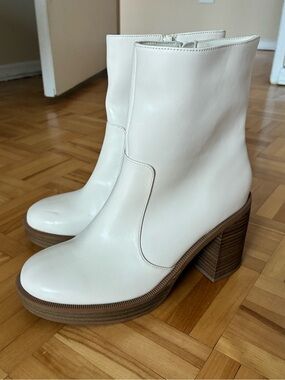 Target white faux leather heel boots size 7
